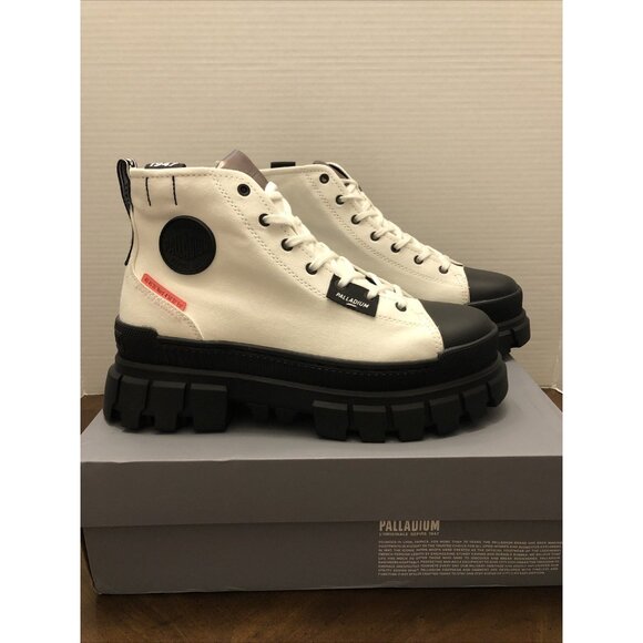 Palladium REVOLT HI TX In Star White Size 10 - Picture 1 of 6